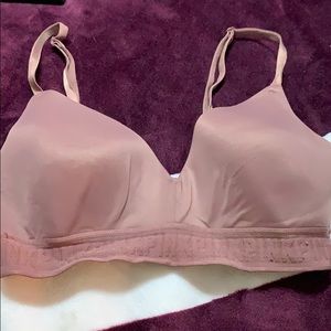 pink bra